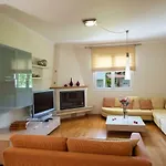 Villa Violet Luxury *