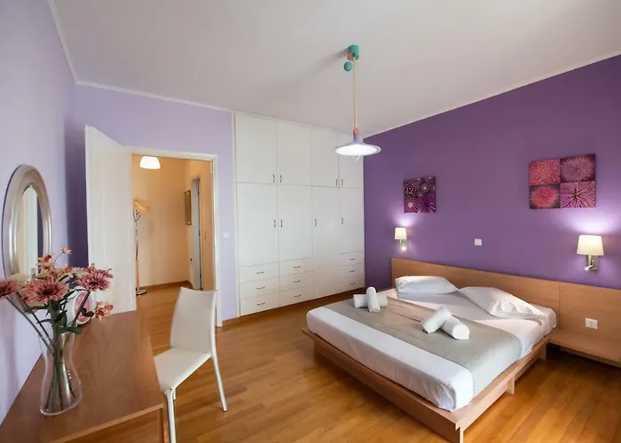 Violet Luxury Kalligoni